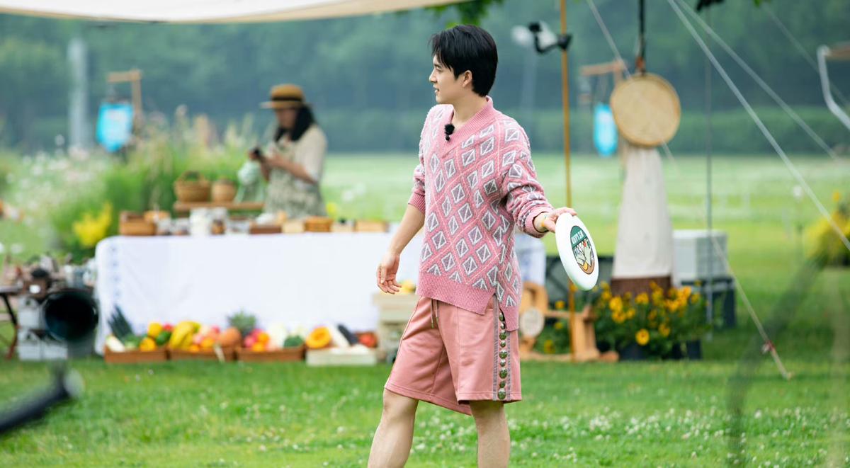 《花儿与少年4》首播槽点多，一团和气如流水账，丢失最初的道