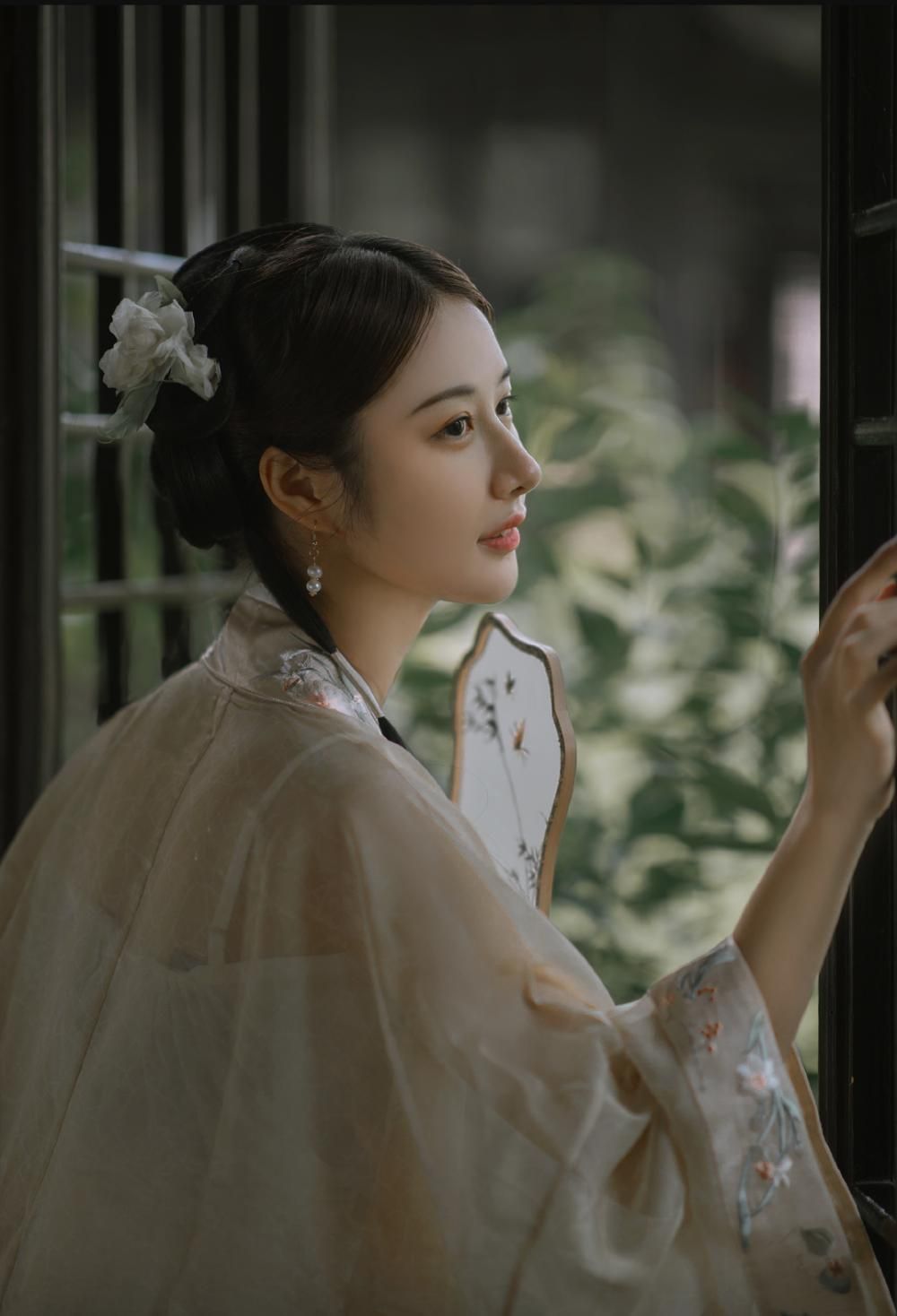 形容古代女子美貌的句子 (形容古代女子美貌的句子)