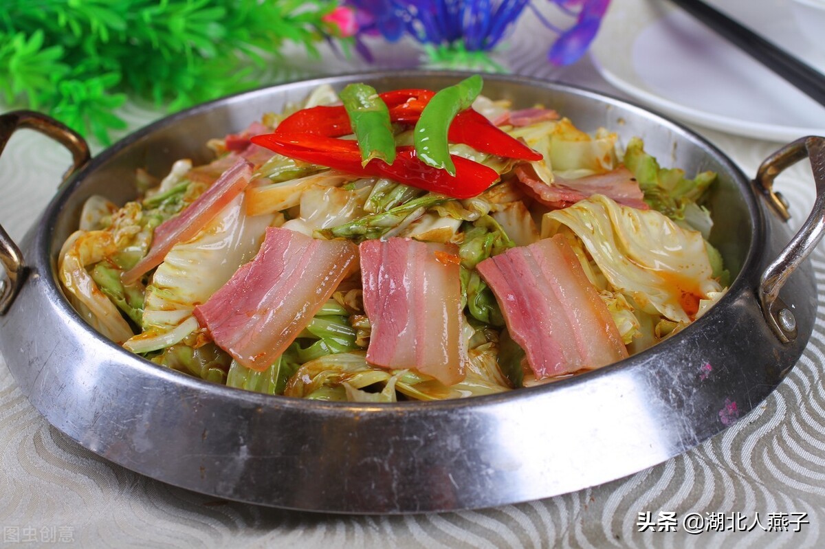 春天最适合吃6菜3果，含有大量维生素e和维生素c，多吃也不胖