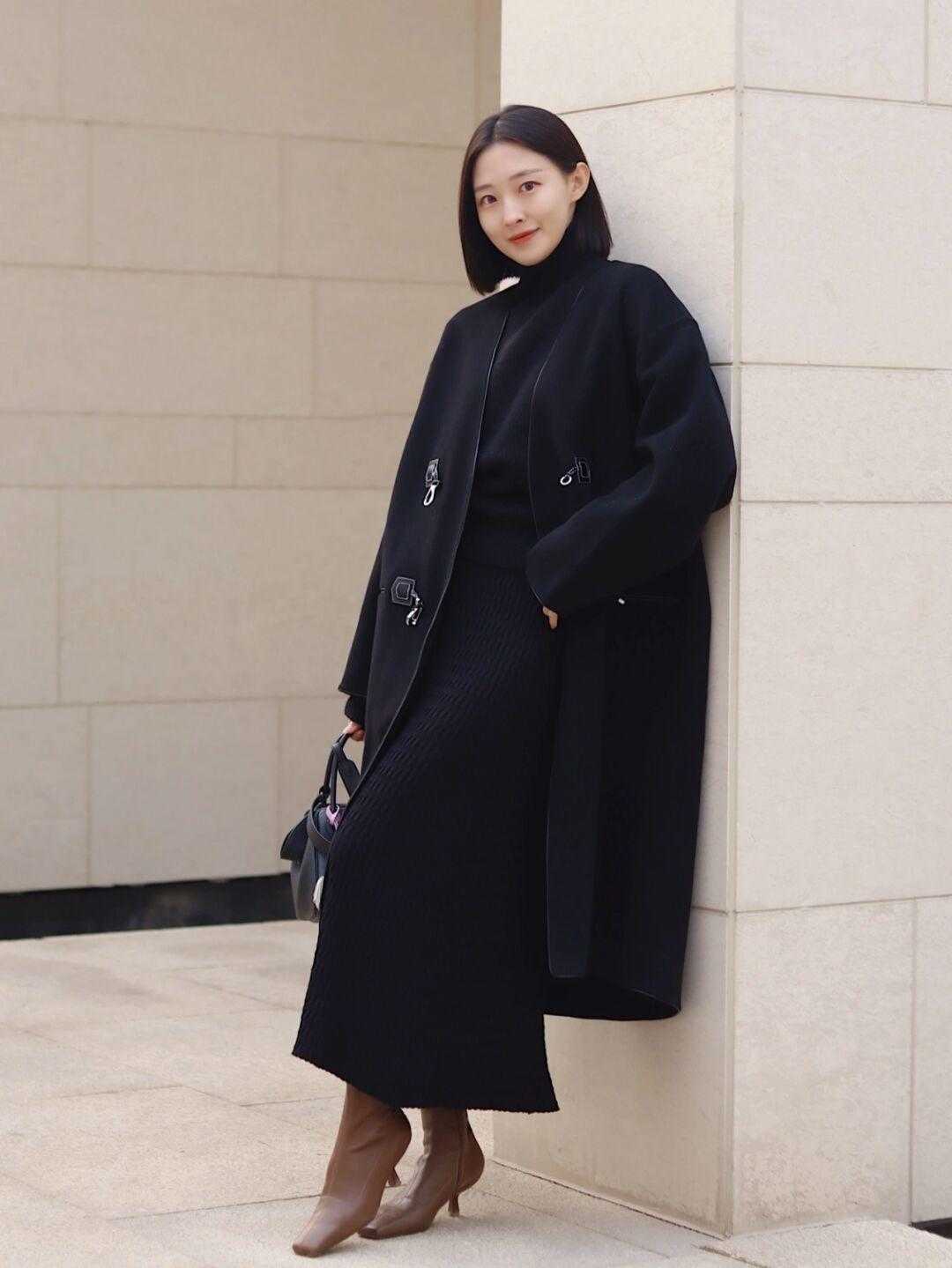 黑纱裙搭配(黑纱裙搭配什么鞋子)-我的快乐小窝