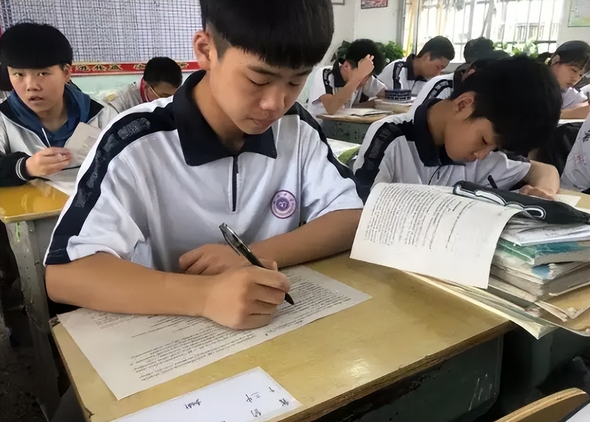 全国百强高中名单发布，雅礼中学入围前五，衡水中学无缘榜首