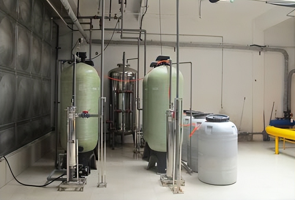 锅炉软化水设备的再生过程？