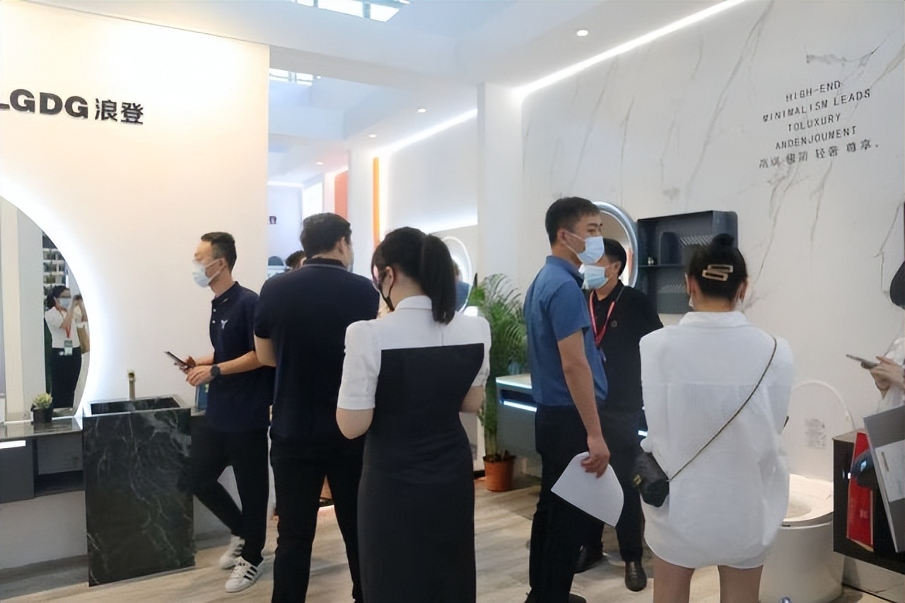 展会直击｜浪登洁具新品首秀，不锈钢浴室柜席卷广州建博会