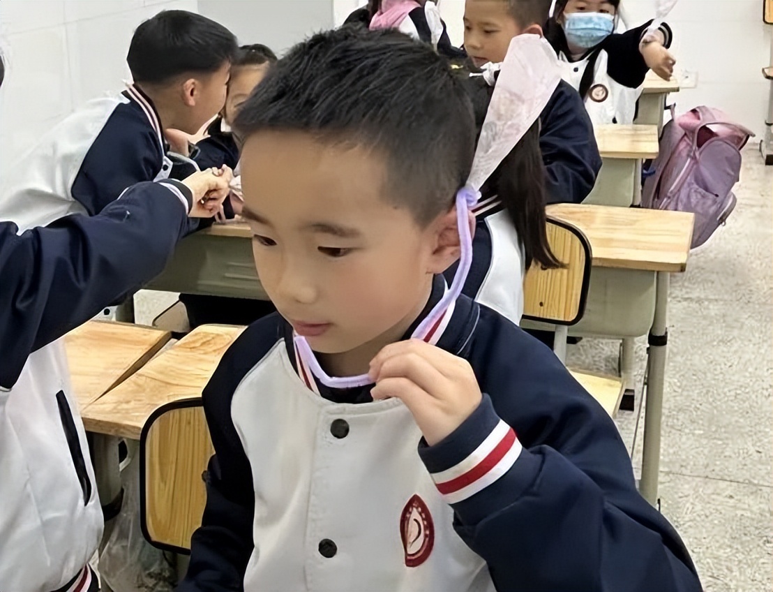 成都高新区朝阳小学开展“节气深耕·清明节气”主题活动