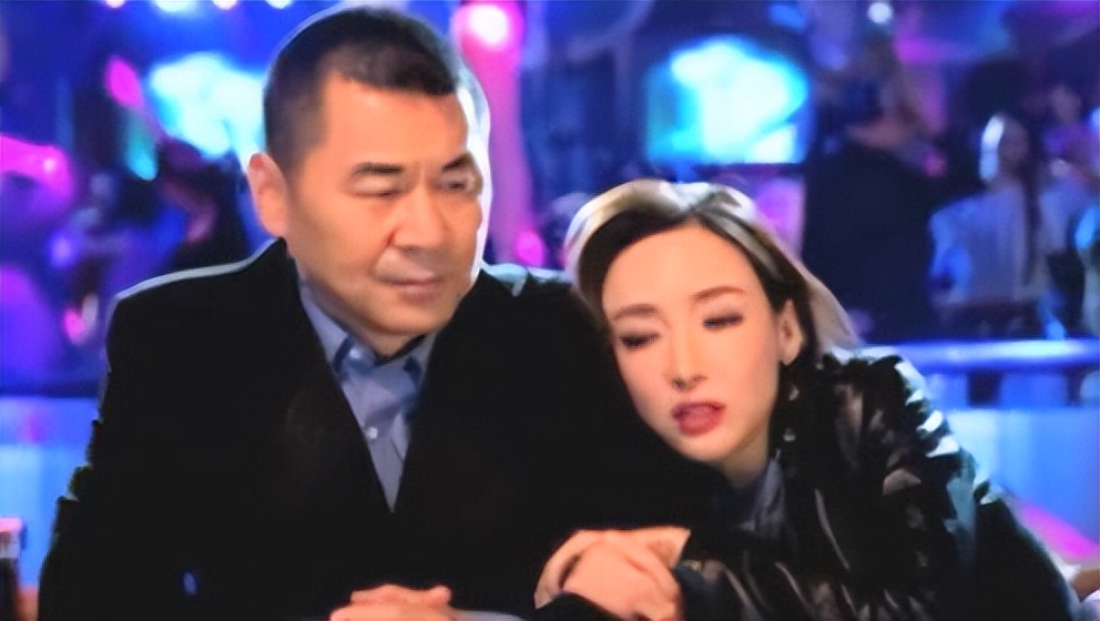 6位被捧成老戏骨的男星，演啥都像自己，不是年龄大就是老戏骨