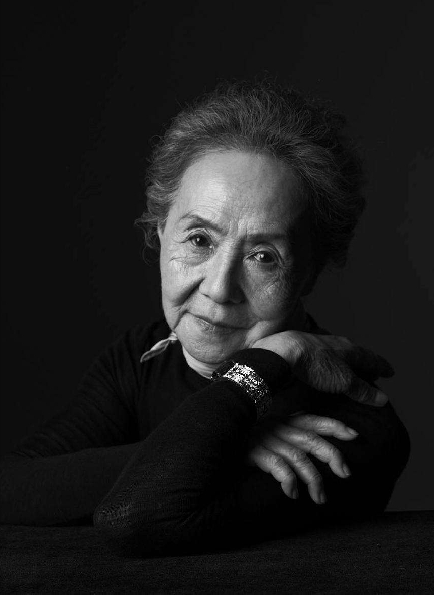 国民奶奶吴彦姝丈夫父母相继离世70岁再就业84岁靠健身火了