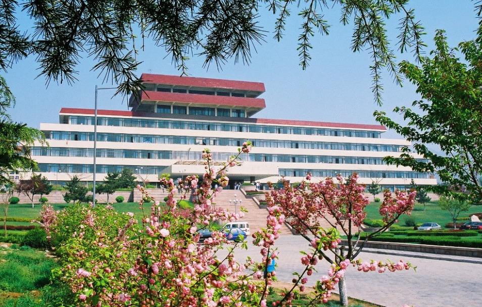 2022山东高校排行榜，青大力压中国海洋排第2，被“严重高估”？