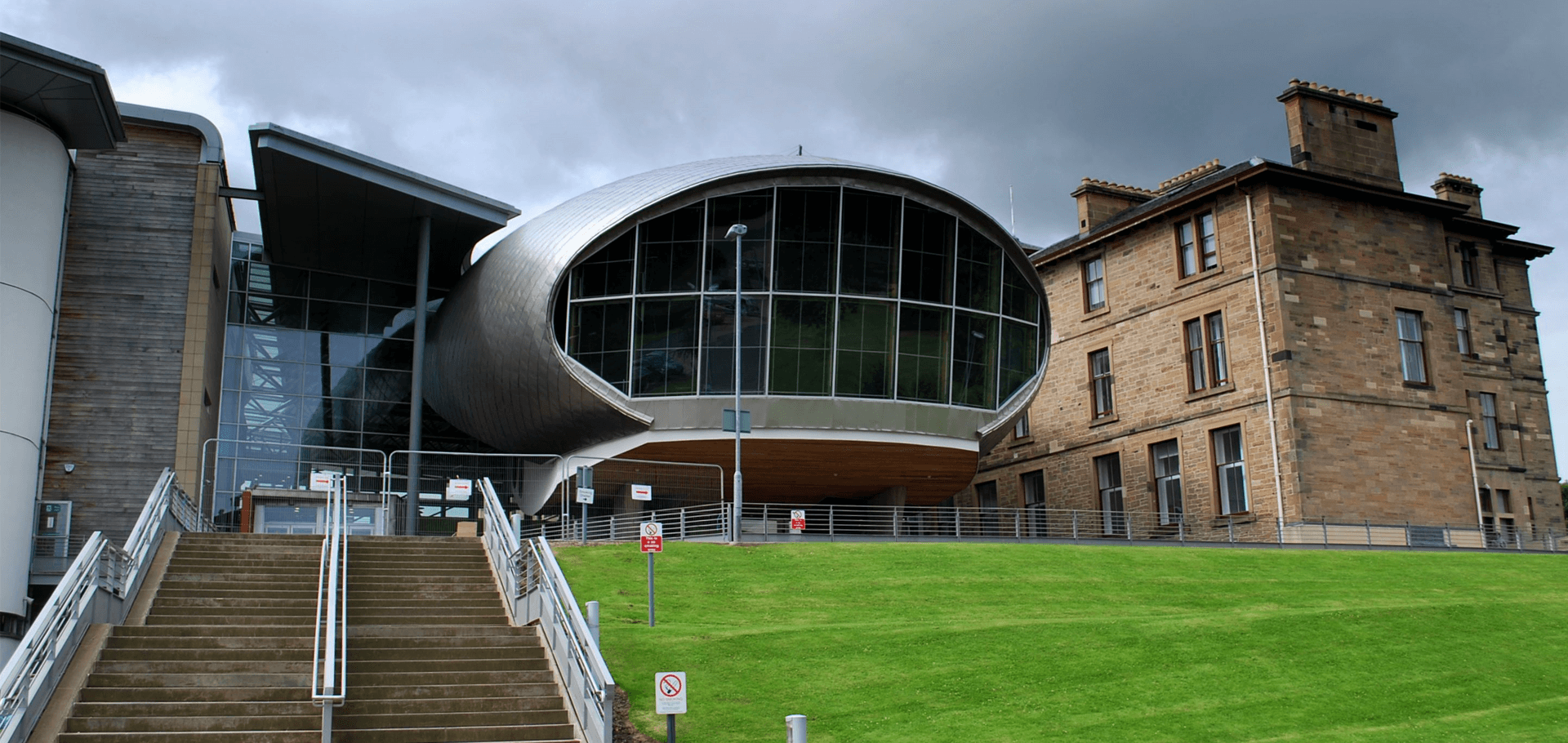 爱丁堡龙比亚大学 edinburgh napier university排名情况:2022 年