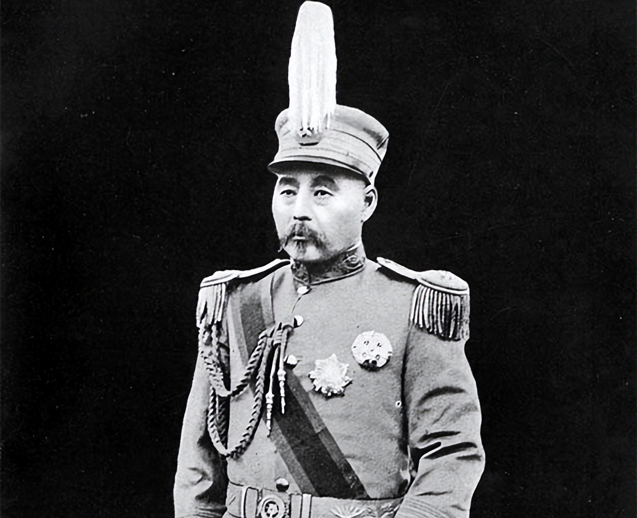 冯巩的太爷爷是冯国璋,还担任过民国大总统,但是他的爷爷更牛