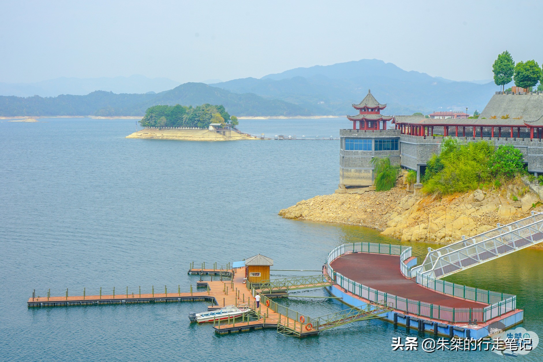 作為我國著名的優秀旅遊城市,安徽的旅遊資源異常豐富,這裡景緻秀美