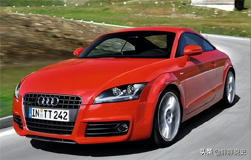 高富帅与舞蹈老师恋爱，三年花费200万，却得到一句“你太小气”