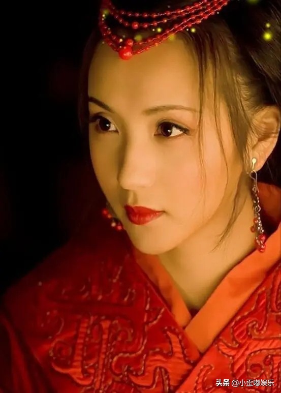 长着一张“风情万种”的脸，情史却简单干净的女明星，人不可貌相