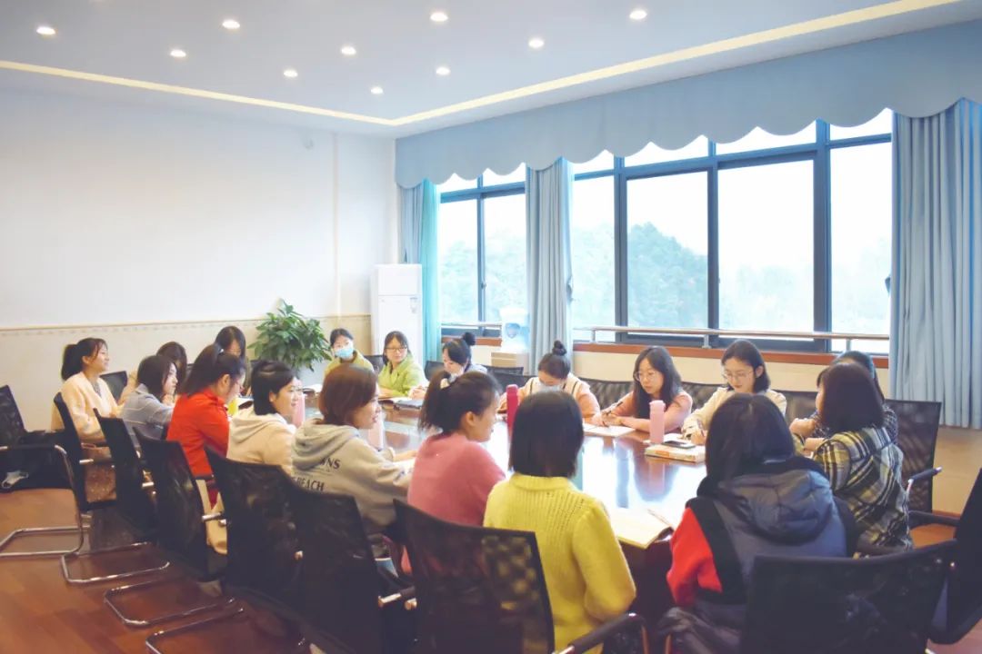 踏一个春天寻一次成长丨双流区周晓玲名师工作室研修活动
