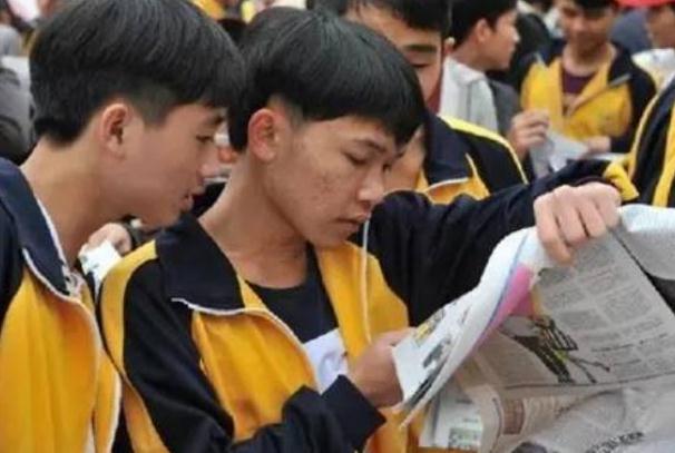 英语高考降为副科，物理和历史变为主科？教育局如何回应