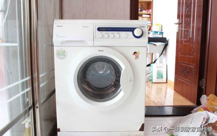 海尔洗衣机故障显示E2，如何处理？