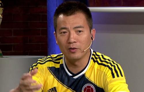 央视名嘴黄健翔：二婚再娶儿女双全，前妻和女儿仍是我的牵挂