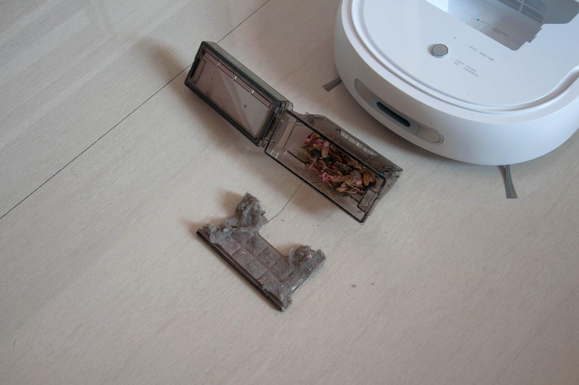 買了云鯨2代機器人我畢業(yè)了，先吸后拖能洗烘，效果人見人夸