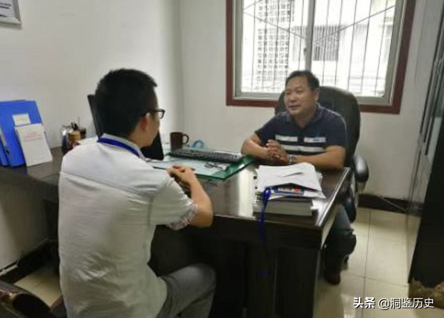 211大学高材生消失22年，被找到时仍蜗居出租屋，靠网络兼职度日