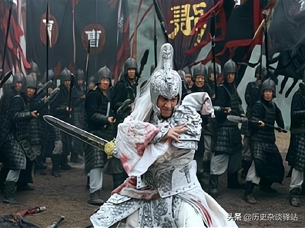 三国武将官职泛滥成灾，“将军”满天飞！骠骑将军和大将军谁大？