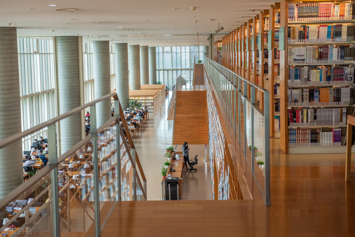 做四年的会计转行到新媒体编辑，再到编辑部主任，我都经历了什么