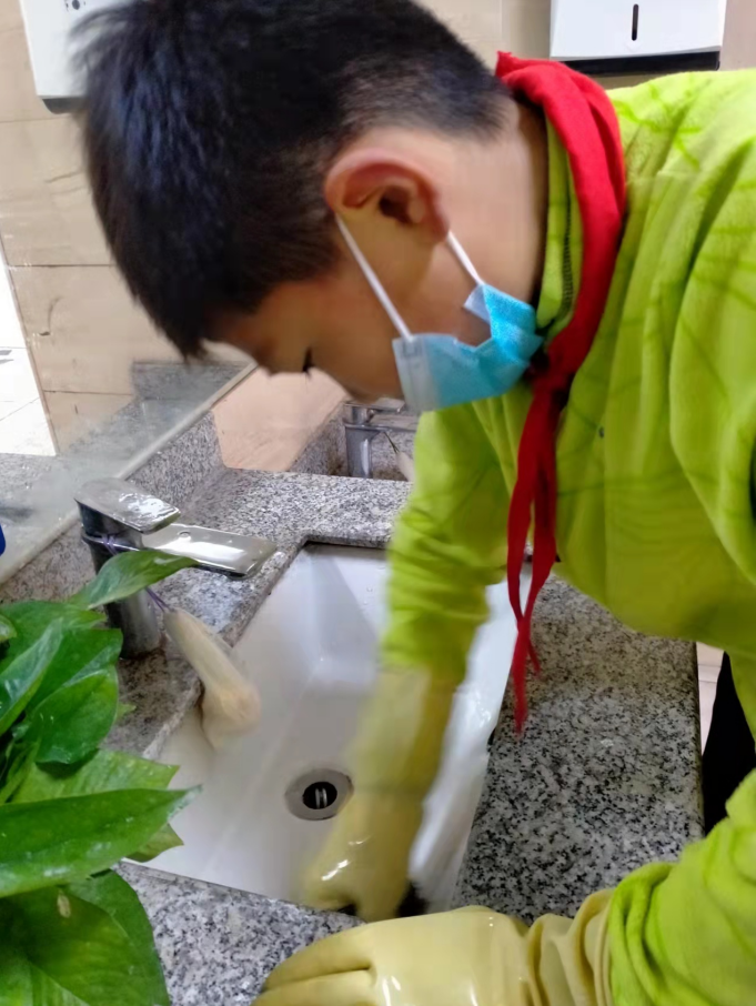 成都市双流区棠湖小学丨把“爱劳动”的奖章颁给棠小娃