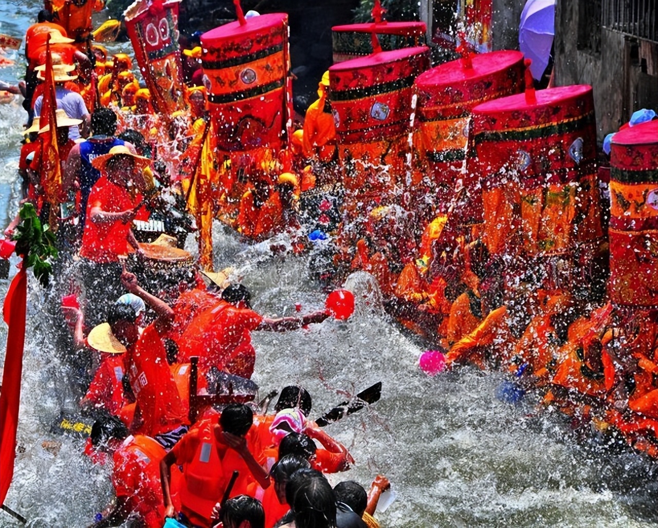 25首端午节古诗词：节分端午自谁言，万古传闻为屈原