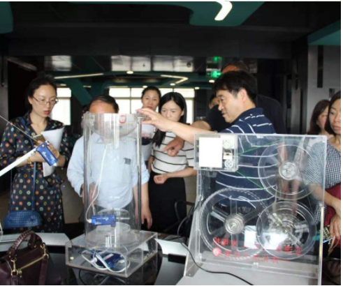 大学生放假申请留校，填写留校理由时，几乎没有学生敢说实话