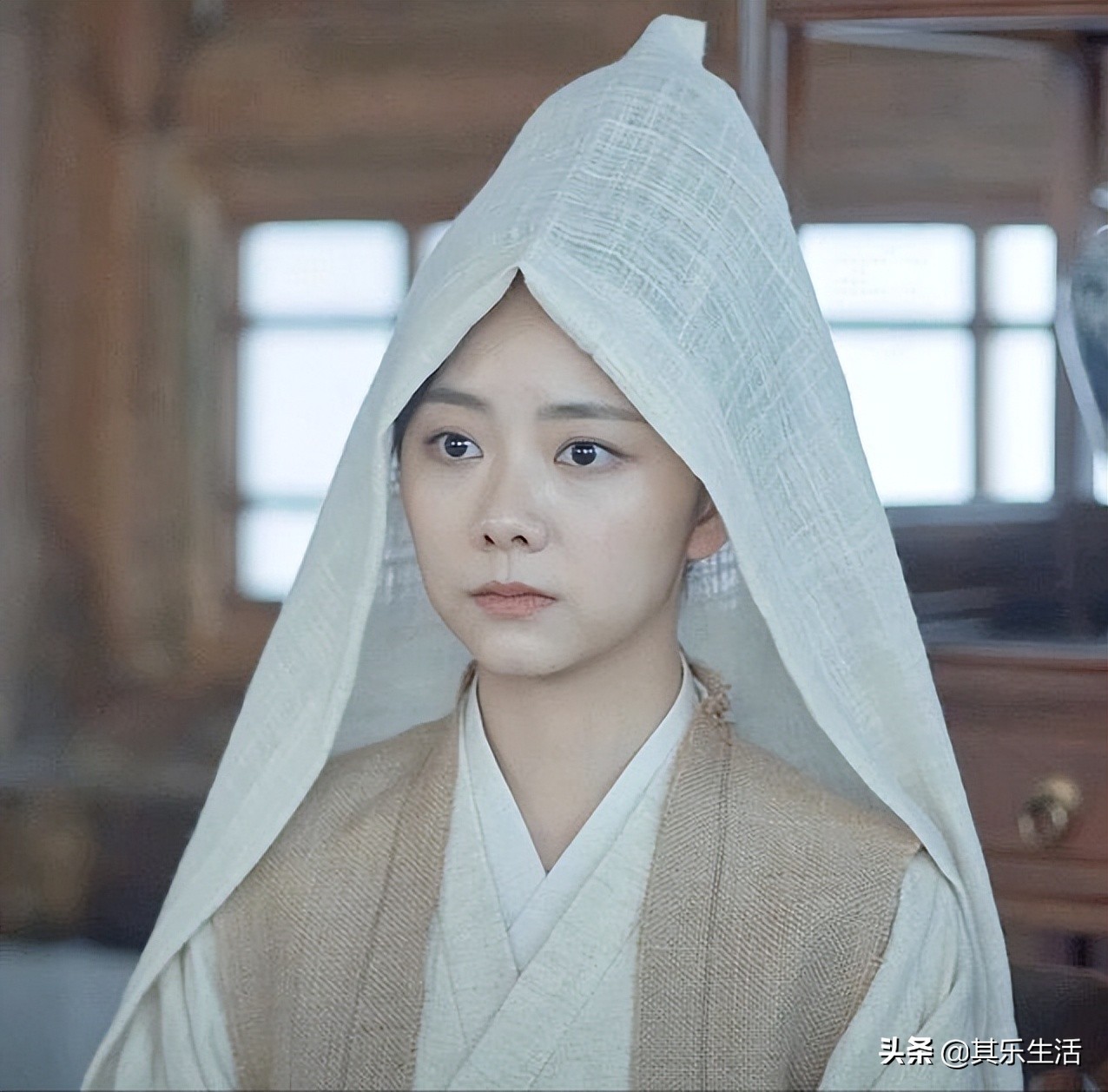 “女要俏，一身孝”，那些披麻戴孝也无损美貌的女演员