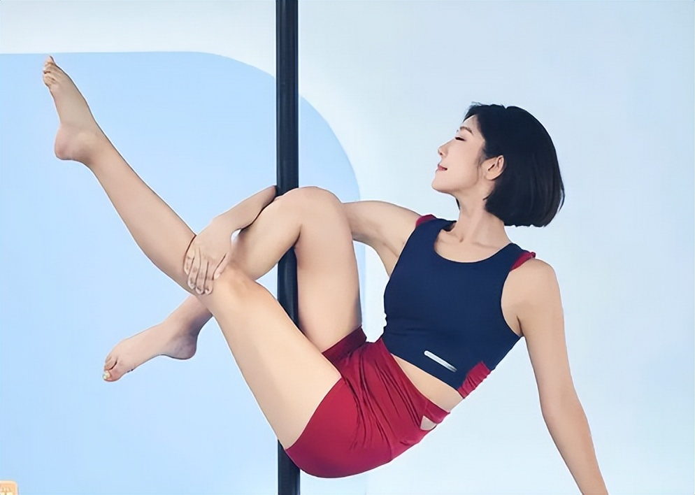 北景甜南奕欢：一个资源拿到手软，一个沉沦网大，今差距一目了然