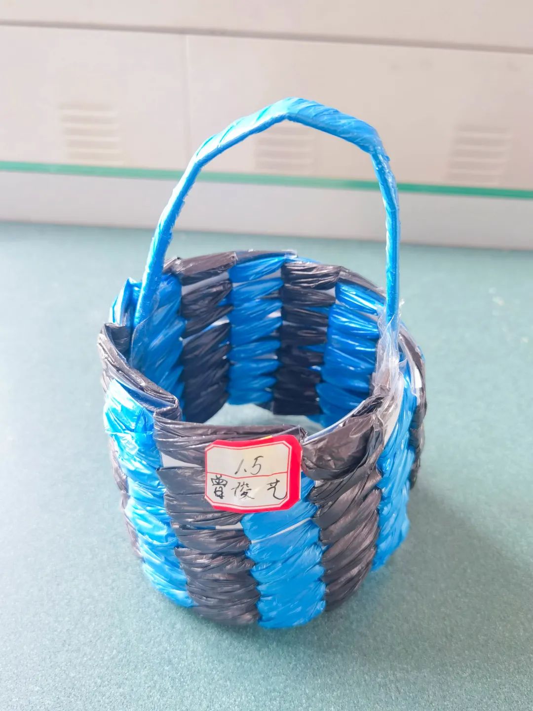 黄甲小学开展“人人参与科技节，我的科技节我做主”科技节活动