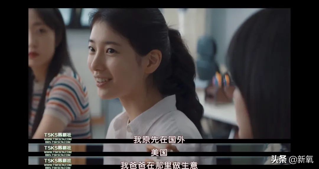 长得姬里姬气配一脸，实际上却是正版和盗版的差别？