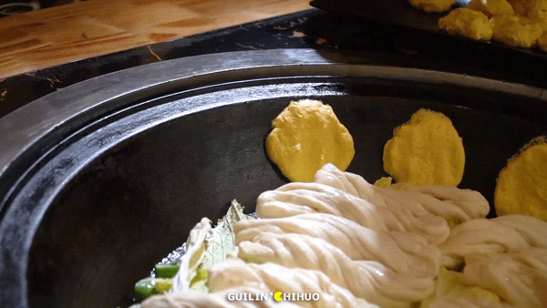 鐵鍋燉魚貼餅子,鐵鍋燉魚貼餅子怎么做