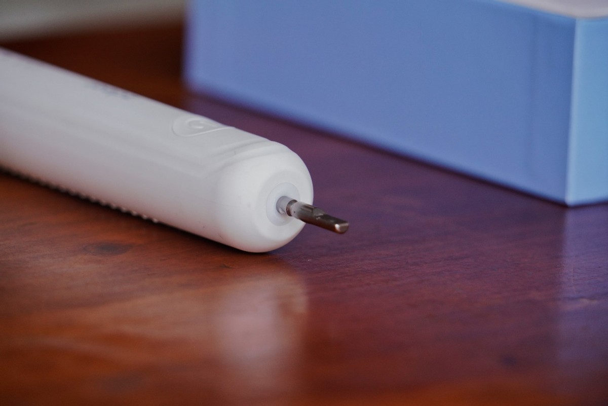 左点声波电动牙刷体验：清新简洁风设计，199元到底值不值