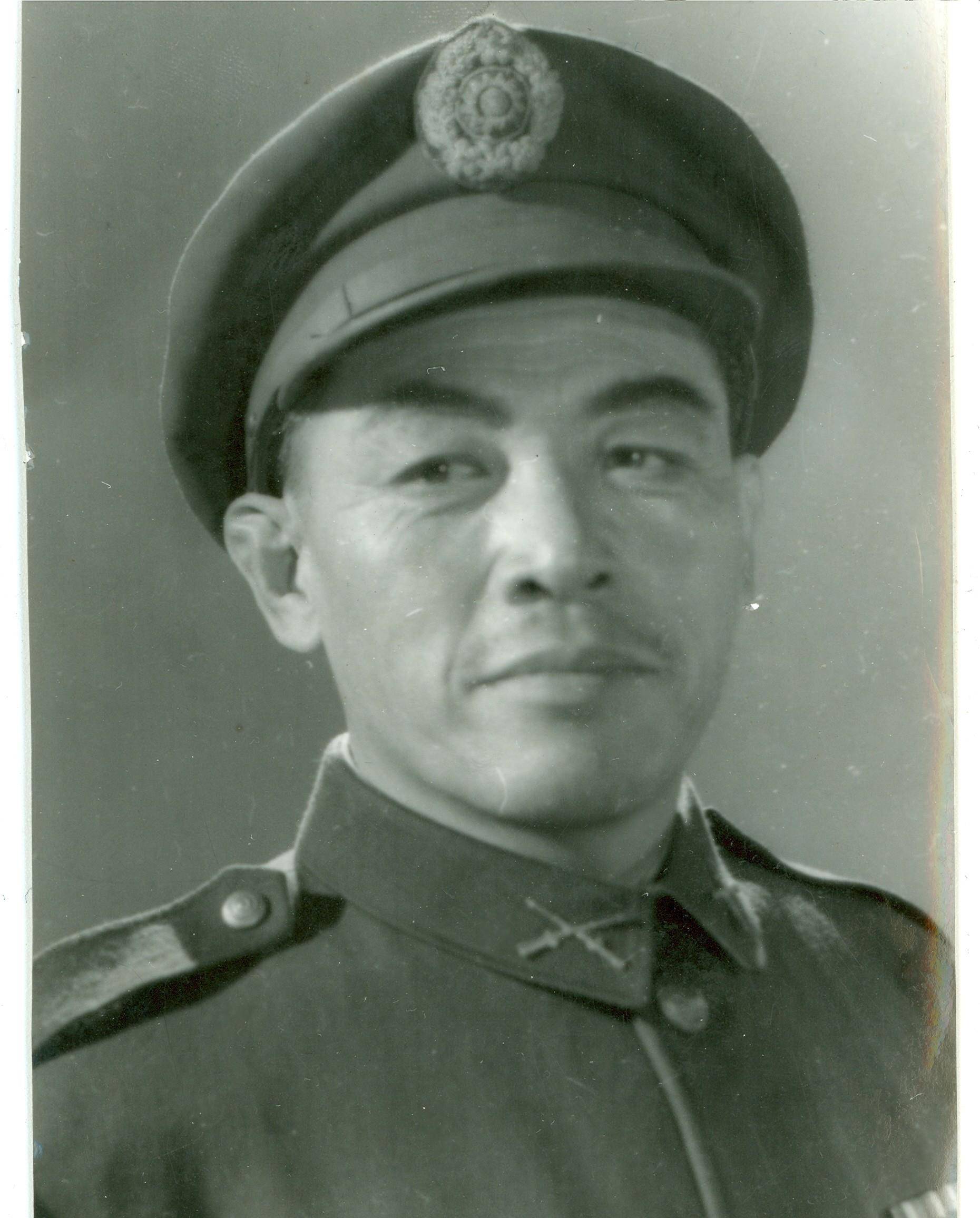 看过他的电影？眼神中有一股“匪气”，演反面成经典