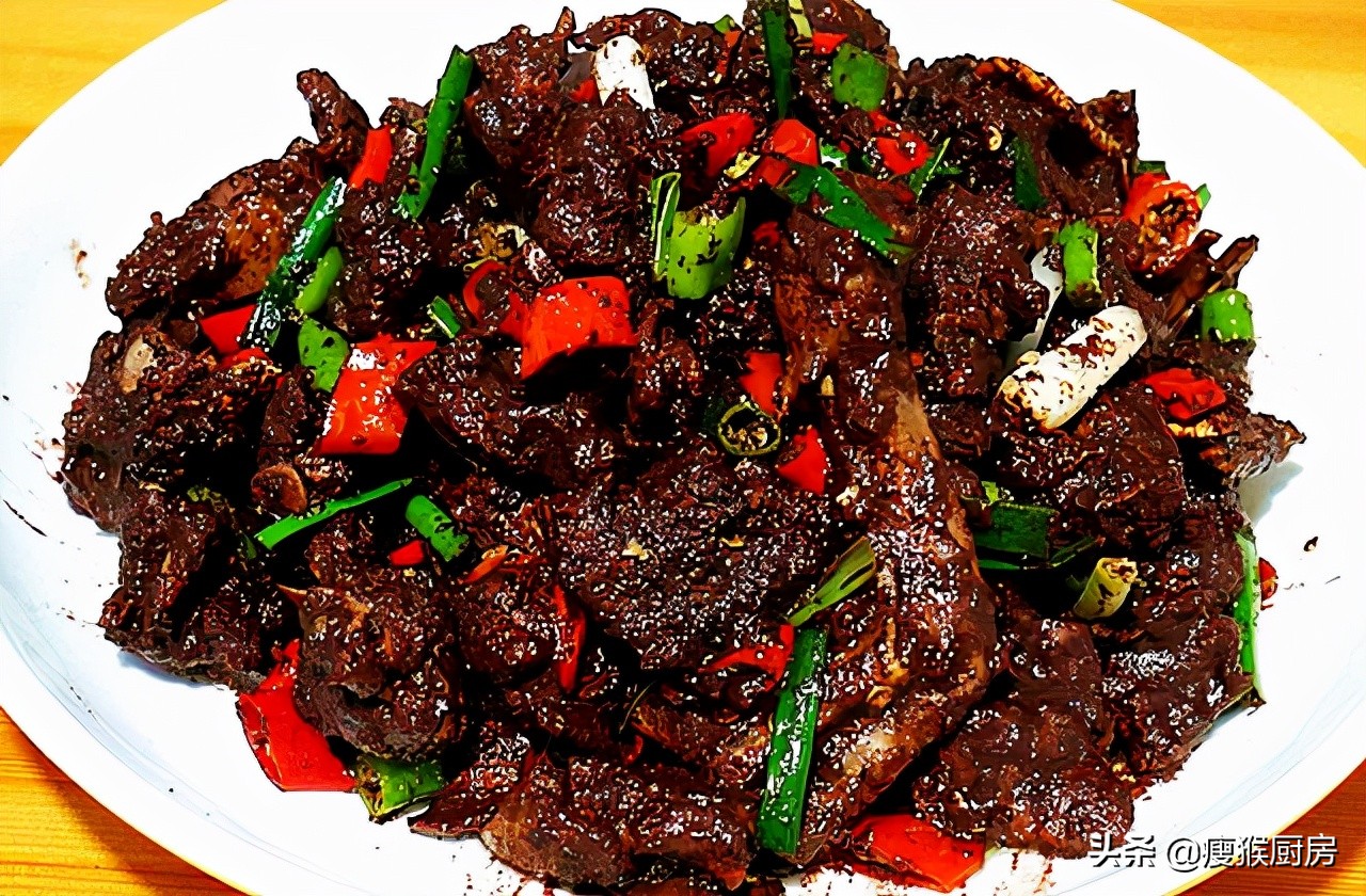 湖南名菜大盘点，特色湘菜合集，道道香辣过瘾，你吃过几道呢？
