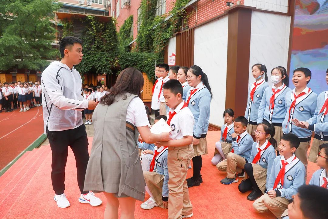 四川天府新区华阳实验小学隆重举行劳动技能大赛颁奖典礼