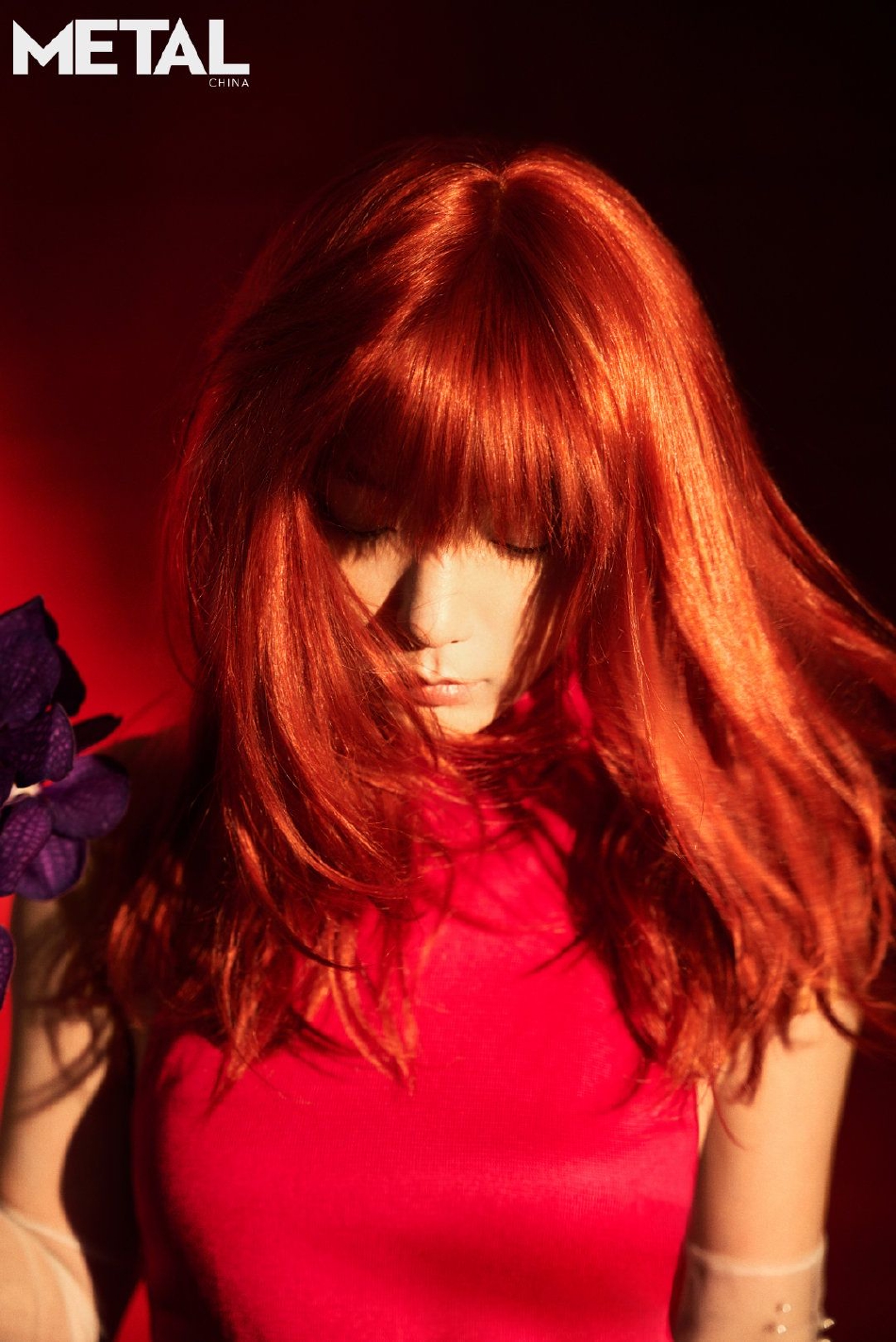 王珞丹橘发时尚大片 动静皆宜