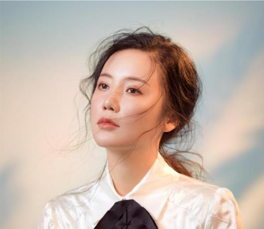 新疆盛产美女！这10位“哈密瓜”女星，充满了“异域风情”