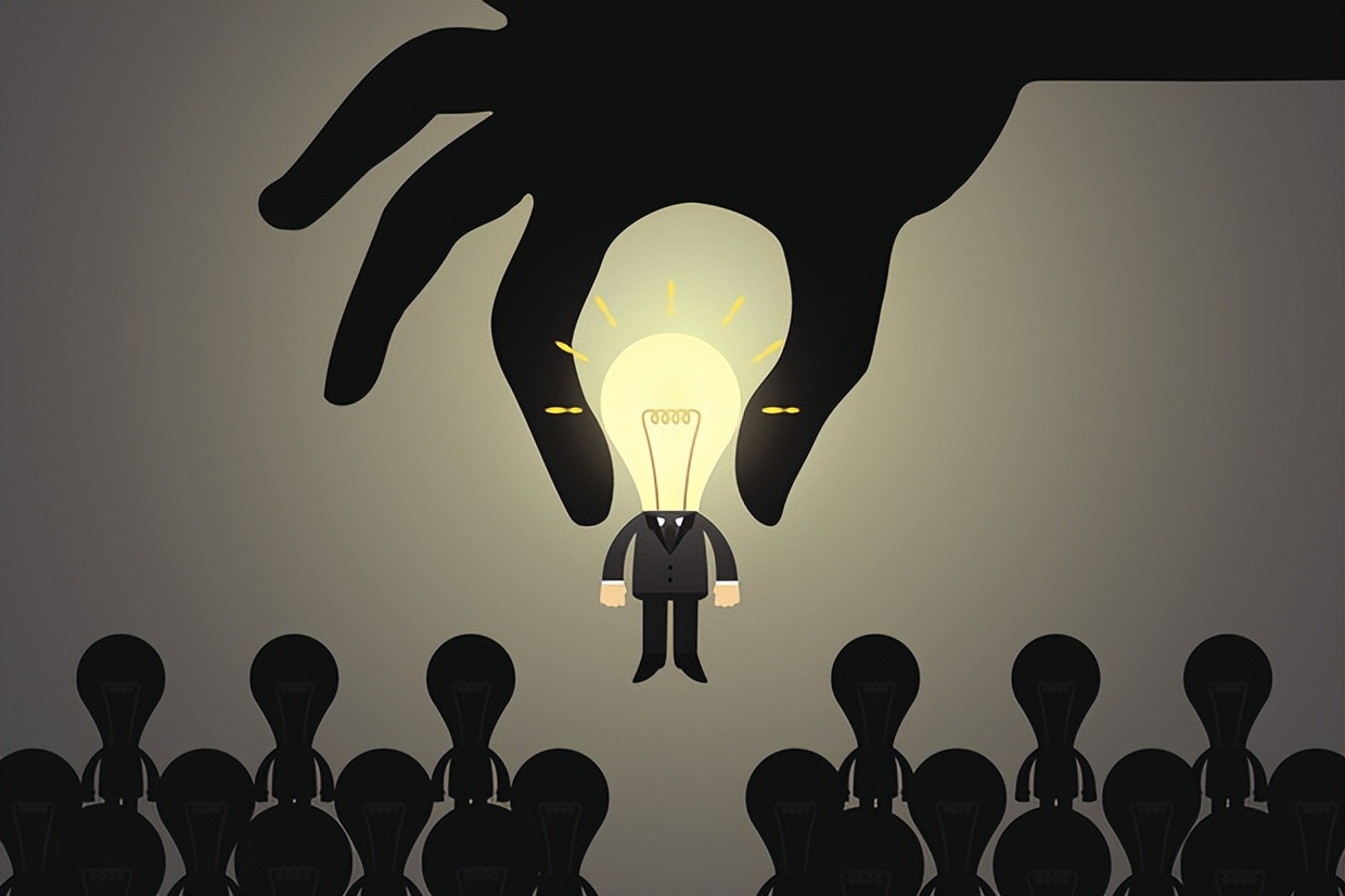 电商行业线上走，商铺店铺线下走不通，唯有结合方可行