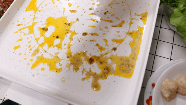 登上饭桌的移动灶台 用乐视嗨烤盘才知道在家吃烤肉到底有多香