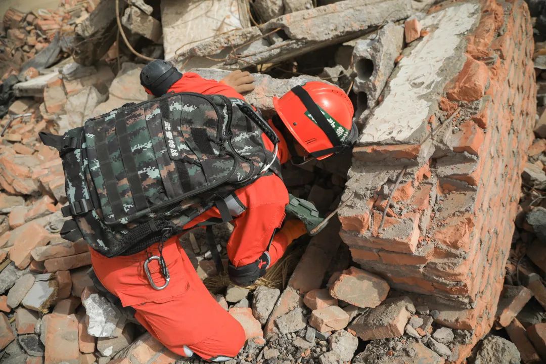 侯<a href=http://www.cngansu.cn/news/ target=_blank class=infotextkey></a>ܶӽ֧ӣ512حּ ʱ׼