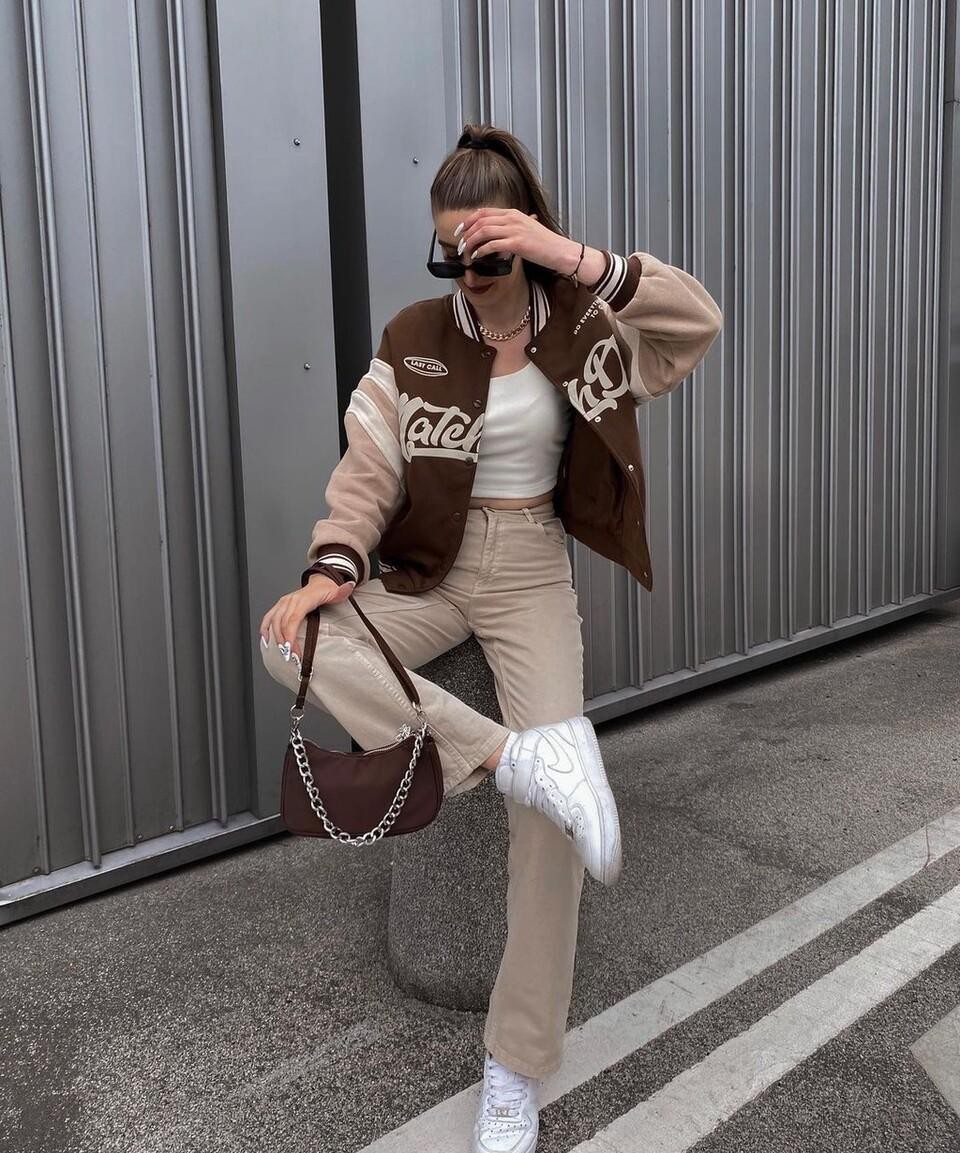 减龄时髦的"棒球服"该这么搭,穿出冬日的潮流气氛,搭配太高级
