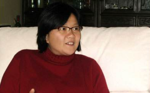 曾力挺章子怡，甩陈凯歌骂王思聪，“名门痞女”洪晃到底什么来头