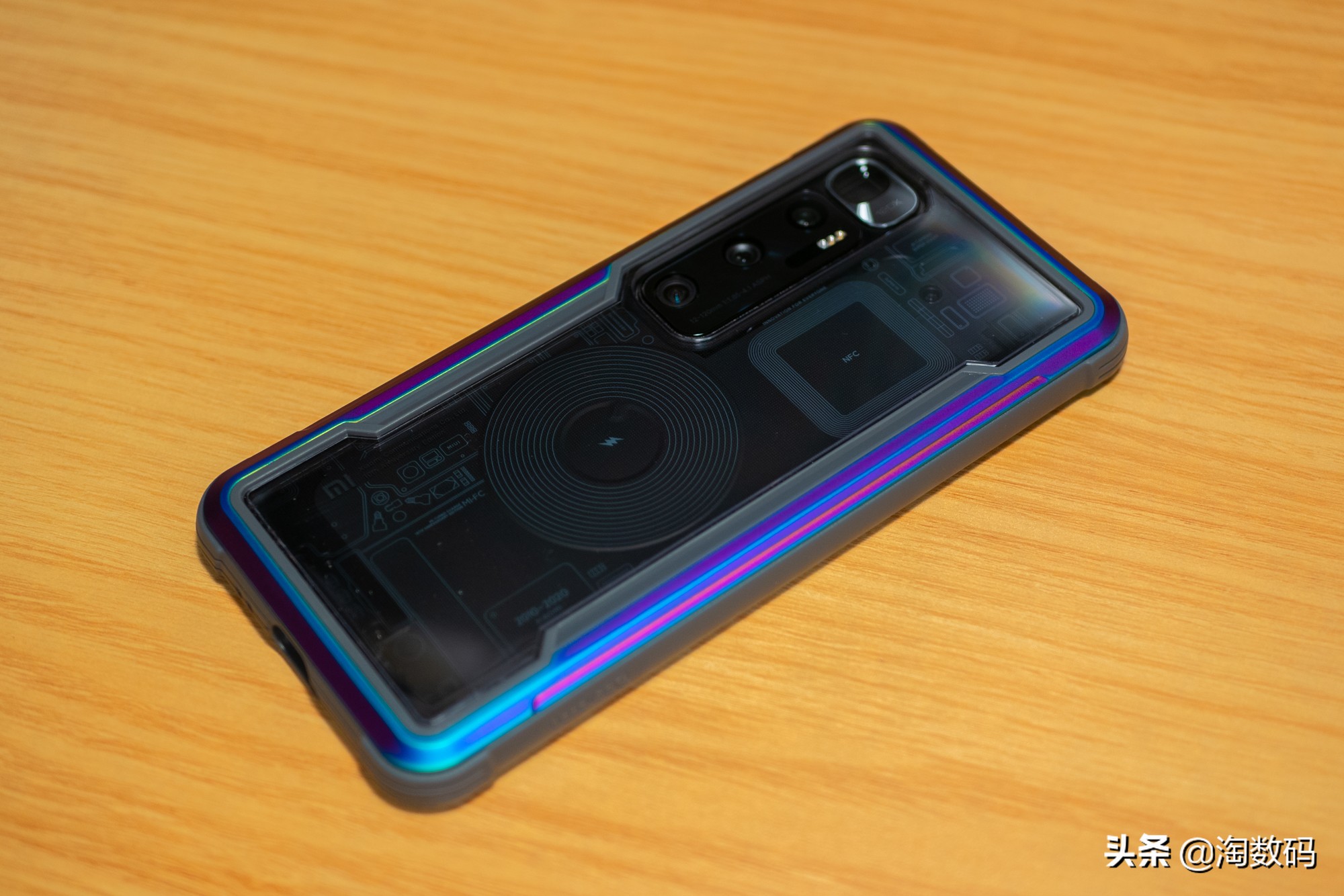 新瓶装老酒:给2年旧手机配个150块钱的手机壳,缝缝补补再用3年