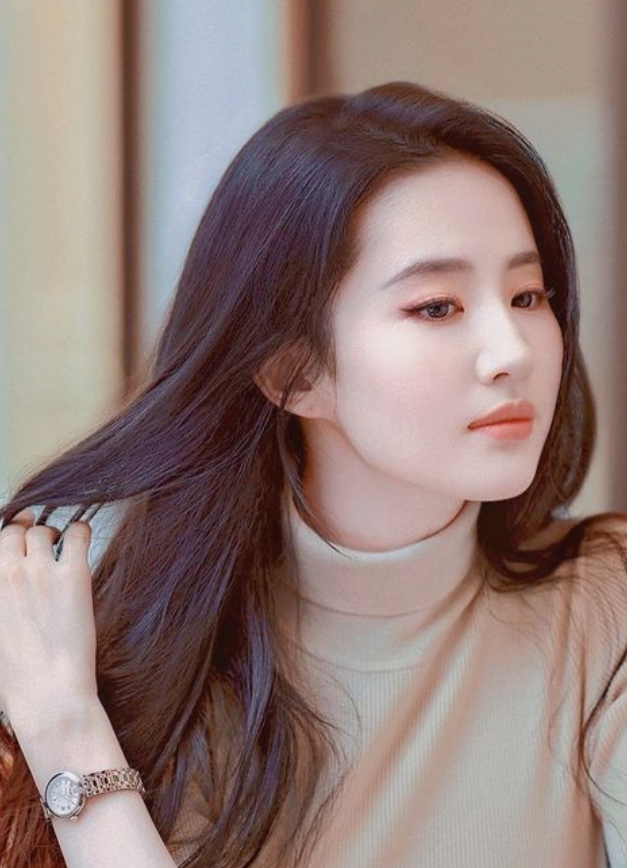 刘亦菲 现代妆容的神仙姐姐真的很美