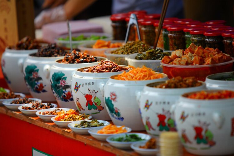 吃咸菜到底会不会致癌？对身体是好是坏？安全食用咸菜，牢记3点