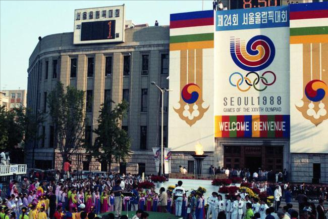 2008奥运会申办城市有哪些(93年我国首次申奥,以为十拿九稳却输给悉尼,小平同志觉得有人搞鬼)