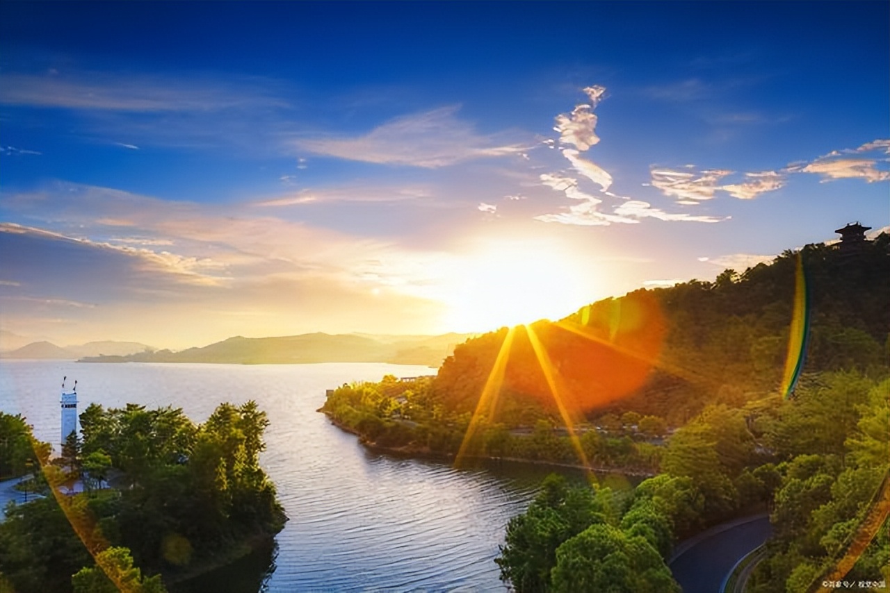 2022年浙江高校排名更新出炉，浙江大学实至名归，宁大惜败工大