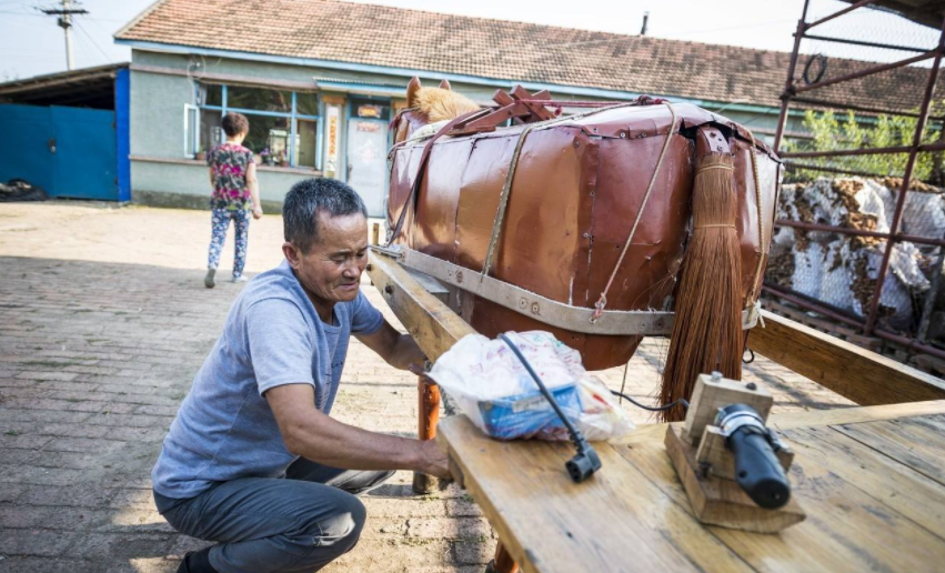 农民李景阳：8年造出电动“木牛流马”，载千斤重物，获发明专利