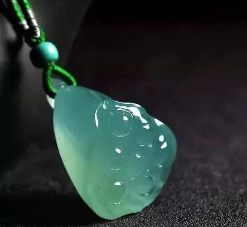 玉石界的三大蓝色妖姬，各有各的魅力，你喜欢哪种？
